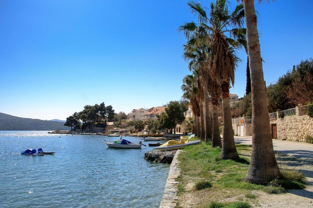 Vila Luka سلانو المظهر الخارجي الصورة