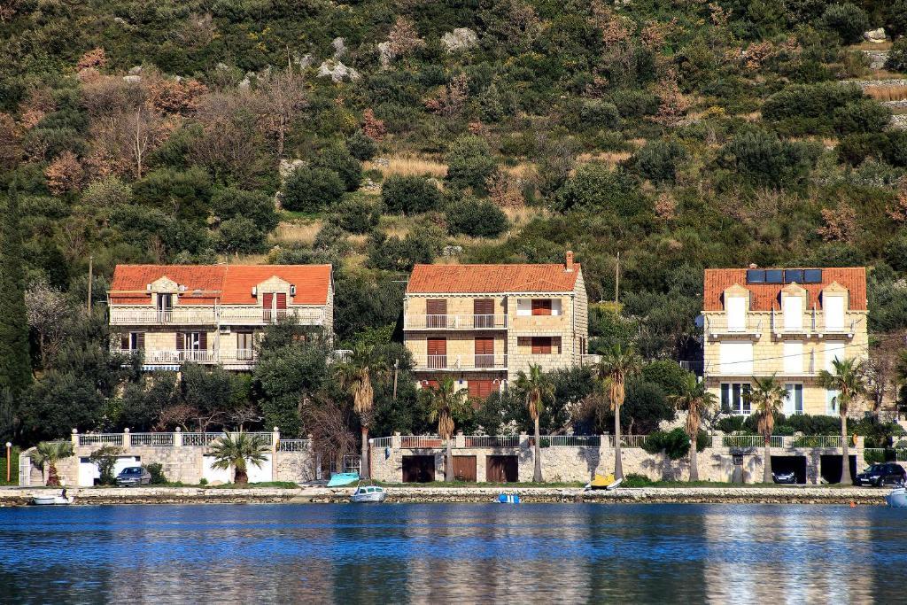 Vila Luka سلانو المظهر الخارجي الصورة